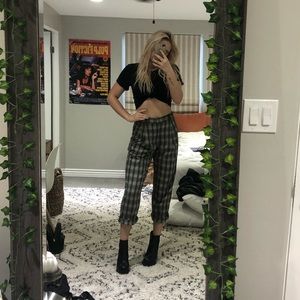 Plaid pants!‼️💕